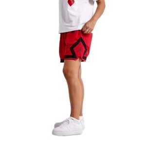 Nike Air Jordan Heritage Diamond Shorts
DO5032-687 Red Women's Medium